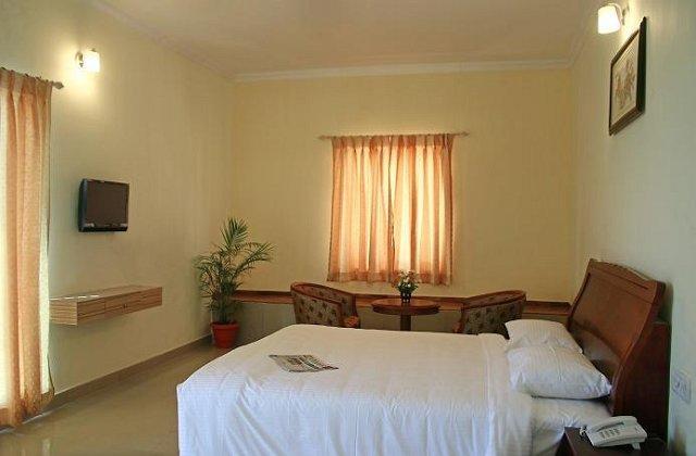 Kumararraja Palace Yelagiri Room photo