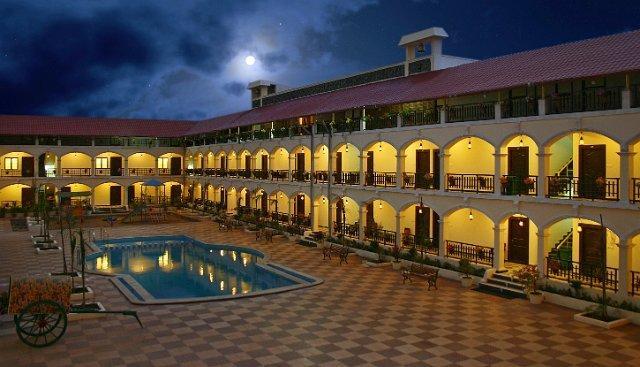 Kumararraja Palace Yelagiri Exterior photo