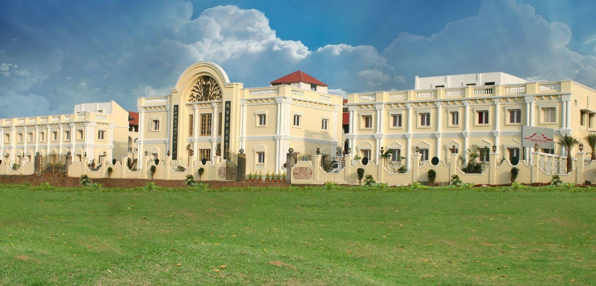 Kumararraja Palace Yelagiri Exterior photo