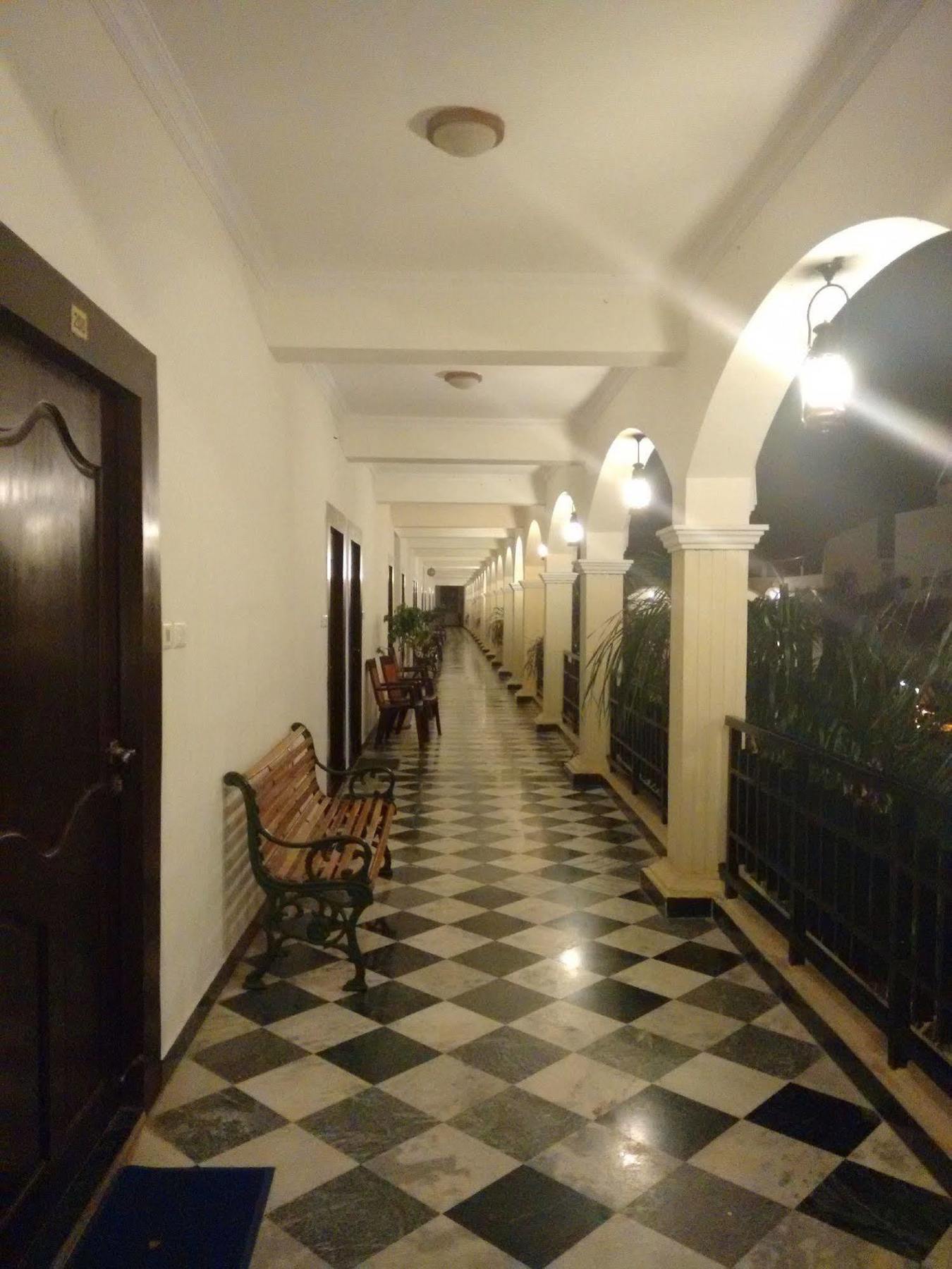 Kumararraja Palace Yelagiri Exterior photo
